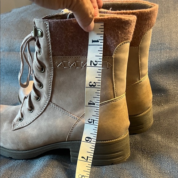 Earth Origins Light Brown Lace-Up Boots - Picture 7 of 11